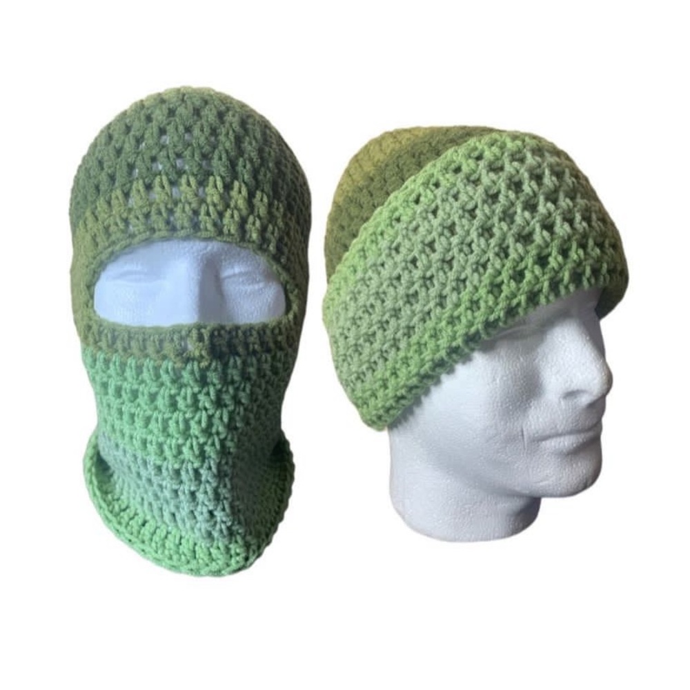 CROCHET MASK/HAT